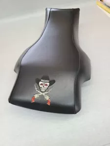 polaris trailboss seat cover 250 300 325 350 400L WITH LOGO ALL BLK - Bild 1 von 3