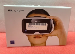 ZEISS VR ONE PLUS HEADSET - Picture 1 of 6
