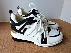 Justfab Emery Cutout Sneaker Woman's Sneakers & Athletic Shoes, China, Size 7 M - Picture 1 of 12
