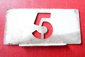 LONDON TRANSPORT BUS LAUFNUMMER SCHABLONENSCHILD 5. Ist Ihr Haus Nummer 5? - Bild 1 von 2