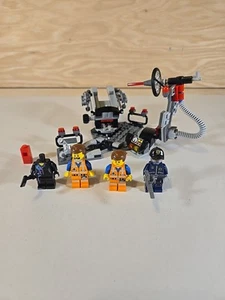 LEGO 70801 The Lego Movie - The Melting Room - Picture 1 of 9