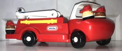 Винтажный Little Tikes пожарная машина лестница грузовик с 4 пожарных фигурки и собака #0671-01 - Изображение 1 из 4