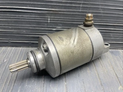 2002 Suzuki GSXR600, starter motor, electrical starter OEM #929253 - Image 1 of 3