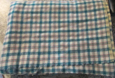 1 yard x 60" WOOL Fabric Sewing Quilting Green and white Plaid Thin woven - Image 1 of 4