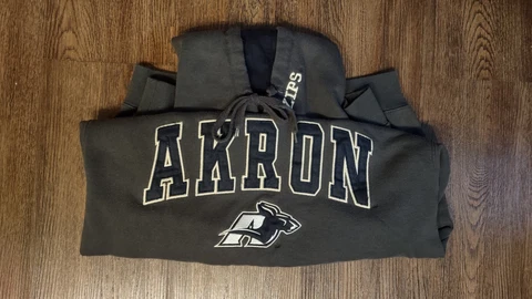 Vintage University of Akron Hoodie (men's small) Cover