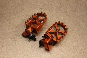 2011-2015 KTM 250 XCF Aftermarket Footpegs Foot Pegs Springs & Brackets 5358 S47 - Picture 1 of 7