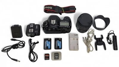 Canon EOS 5D Mark IV + Sigma 35mm f/1.4 Art + Accessories Bundle - Image 1 of 4