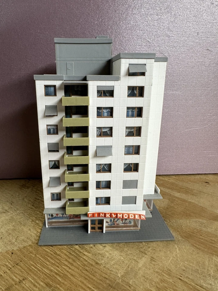 N KIBRI EDIFICIO DE APARTAMENTOS GRANDE CONSTRUIDO Foto 1 de 4