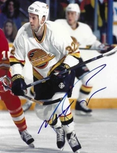 Signiert 8x10 MURRAY CRAVEN Vancouver Canucks handsigniertes Foto - mit COA - Bild 1 von 1