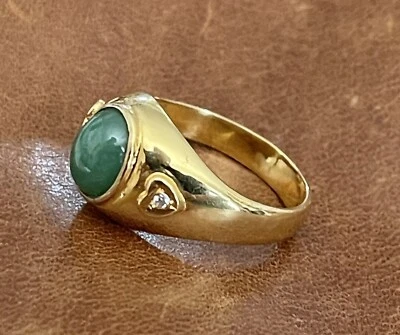 Anel cabochão de ouro amarelo 14K verde jade e diamante em forma de coração tamanho 7,25 - Imagem 1 de 4