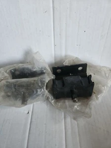 Front Left & Right Engine Motor Mounts 2PCS for Ford Country Squire 62-59 4.8L - Picture 1 of 4