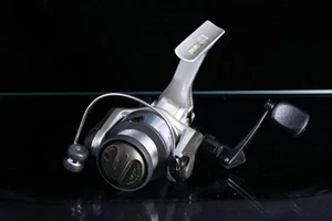 Daiwa REGAL-S 2000b spinning reel Japanese [Exc] 1day Quick Free Shipping MIT - Picture 1 of 12