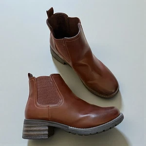 Eastland Jasmine Chelsea Boot Brown Leather Size 8.5 39 - Picture 1 of 7