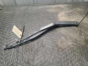 2007 - 2011 BMW 335XI 335I E90 SEDAN OEM Front Windshield Wiper Arms Pair - Picture 1 of 7