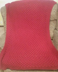 Red Knit Throw blanket 57" × 30" - Picture 1 of 2