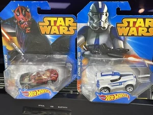 Hot Wheels Star Wars Darth Maul & 501st Clone Trooper - NEW - Picture 1 of 1