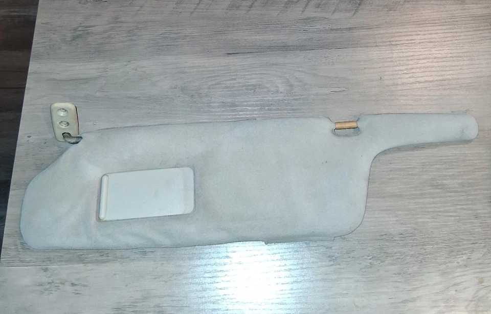 1995 Mitsubishi 3000gt Driver Sun Visor Left Sunvisor  - Image 1 of 3