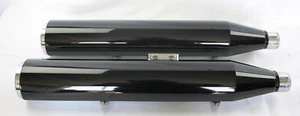 Harley Softail M8 Auspuffendtöpfe OEM 64900460 - Picture 1 of 13