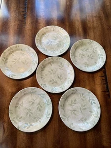 Set of 6 Corelle Corning Heirloom Bloom Leaves Dessert / Bread Plates 7 1/4" - Picture 1 of 15