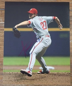 AARON NOLA SIGNED 8X10 PHOTO PHILLIES - Picture 1 of 2