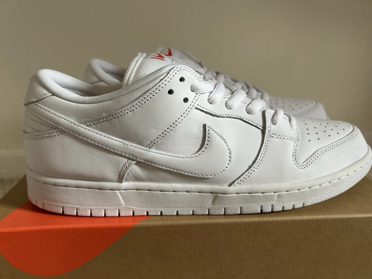 靴 Nike SB Dunk Low Triple White 28cm Are Nike SB Dunks Triple White Worth It?? Review & On Feet - YouTube