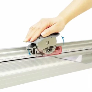 Cortadora de acrílico y plexiglás de 25"/48" - Cortadora de gran formato - Imagen 1 de 11