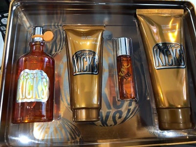 Juego de regalo de 4 piezas Liz Claiborne Curve Kicks  Foto 1 de 3