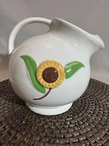 Shawnee Pottery Sunflower Ceramic Pitcher Ice Lip Tilt 640z /8Cups USA - Picture 1 of 13
