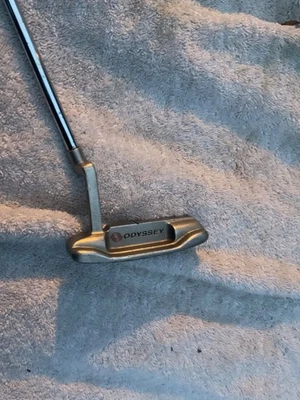 Odyssey Dual Force 330 RH Golf Putter Odyssey Grip 34” - Image 1 of 4