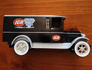 Ertl Graham Panel Van Delivery. 1926. IGA. Die Cast Metal Vehicle - Picture 1 of 11