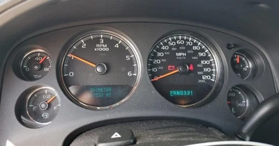 2007-2008 Avalanche 1500 OE Speedometer Gauge Cluster 117K Miles Chevrolet - Image 1 of 4