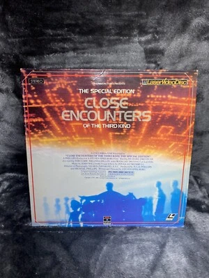 Close Encounters of the Third Kind (1977) laserdisc 2 Disc Special Edition - Image 1 of 4