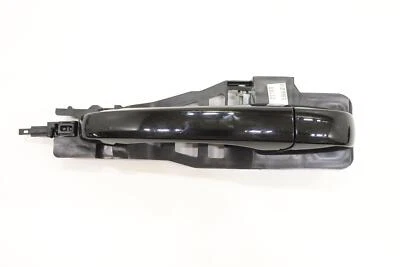 2017 - 2025 DODGE DURANGO MAÇANETA TRASEIRA ESQUERDA EXTERNA FABRICANTE DE EQUIPAMENTO ORIGINAL BLACK_PXJ - Imagem 1 de 4