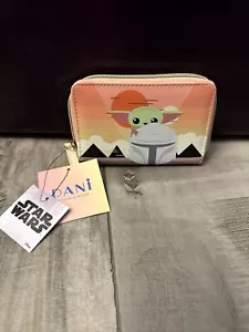Cartera Dani by Danielle Nicole Mandalorian Baby Yoda 6" x 4" Niño Star Wars - Imagen 1 de 2