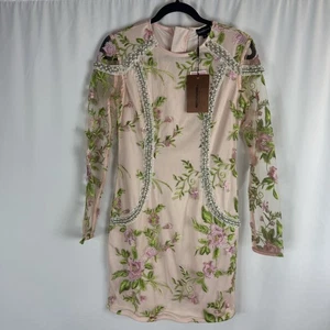 Pretty Little Things Floral Embroidered Body Con Dress Dress Size: 10 - Picture 1 of 12
