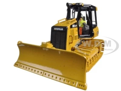 CAT CATERPILLAR D5K2 LGP TRACK TYPE TRACTOR DOZER 1/50 BY DIECAST MASTERS 85281 - Image 1 of 4