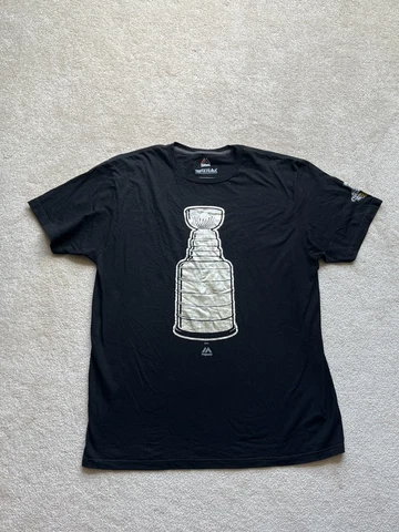 RARE NHL Chicago Blackhawks 2015 Stanley Cup Champions " Logo " Mens XL T-shirt Cover