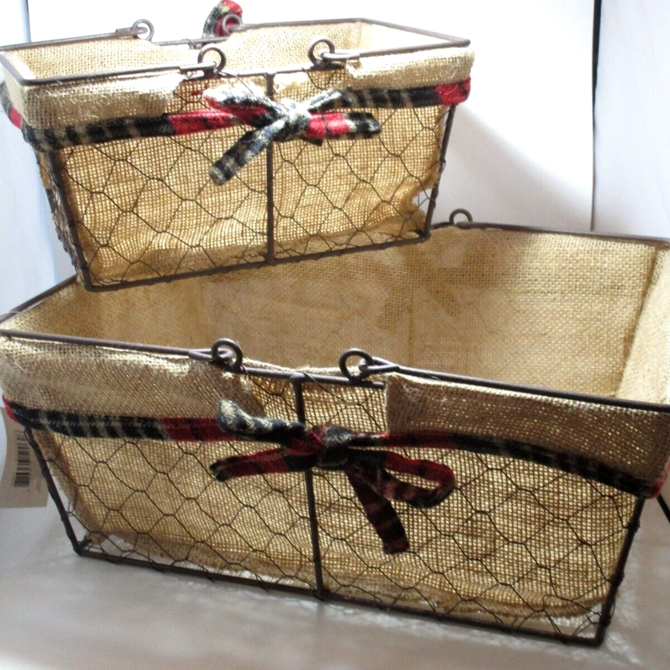 Set of 2 Chicken Wire Baskets 13"x9" and 10"x6.5" - Image 1 of 4