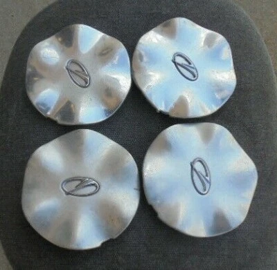Center Caps Hubcaps for a 1999 00 Oldsmobile Alero 16" Polished Wheels Rims - Imagem 1 de 2