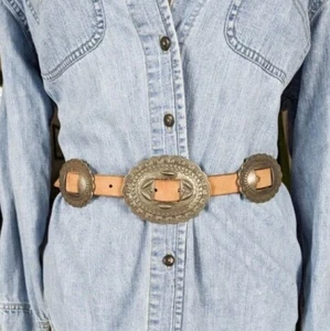 Cintura vintage Ralph Lauren tono argento concho pelle marrone cowgirl western usata in ottime condizioni M - Foto 1 di 14
