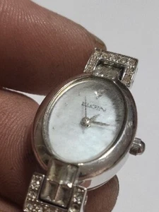 Elgin Women Crystal Watch Oval Pearl Dial Silver Indices Hours on Linked Band! - Picture 1 of 10
