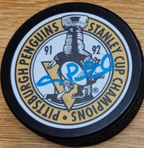 Autographed CRAIG PATRICK PIttsburgh Penguins 91-92 Stanley Cup Puck ShowTicket - Picture 1 of 1