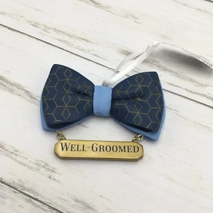 Adorno de arco bien arreglado Hallmark adorno de regalo de novio o padrino de boda  - Imagen 1 de 3