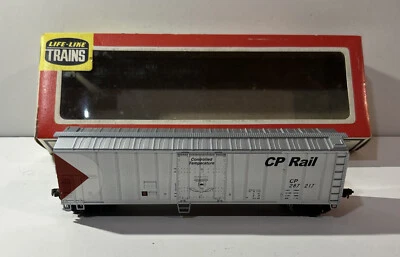 Model Power HO 50' CP Rail CP 290158 Plug Door Reefer - Image 1 of 4