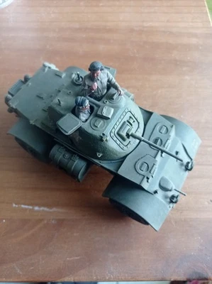 ADV STAGHOUND AU 1/35 AVEC TANKISTES - Photo 1/4