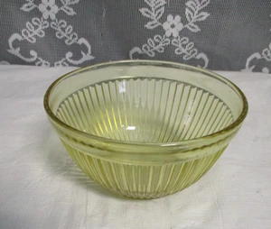 Federal Glass Amber/Yellow Round Ribbed Small Mixing Bowl - 5.25" - EUC - Picture 1 of 7