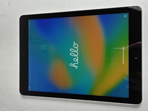 Apple iPad 5th Gen A1823 32 GB iOS 16.7.11 ( Wi-Fi + 4G ) Unlocked - Picture 1 of 8