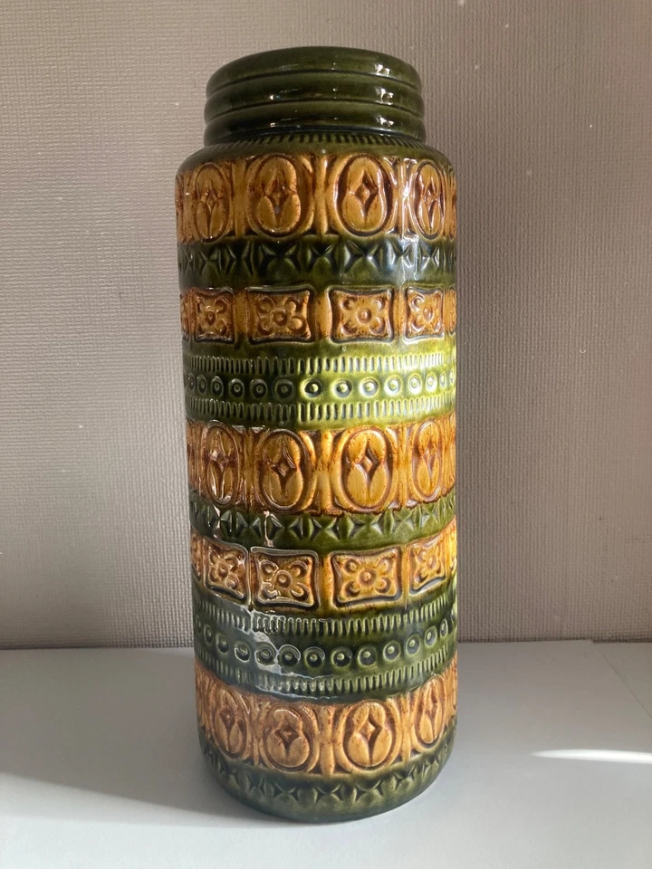 289 41 Vintage West German Vase - Image 1 of 2