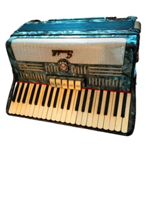 Fisarmonica Scandalli anni 60, modello 'A piano' 41-120, colore madreperla blu. - Foto 1 di 3