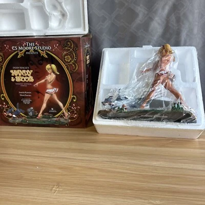 CS Moore Mandy and Skoots Variant Statue Out Of 500 Dean Yeagle - Image 1 of 4